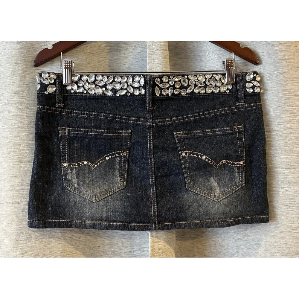Wallflower Rhinestone Bejeweled Distressed Medium Wash Jean Mini Skirt Size 11‎